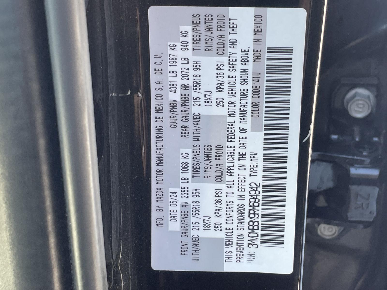 Vehicle photo 11