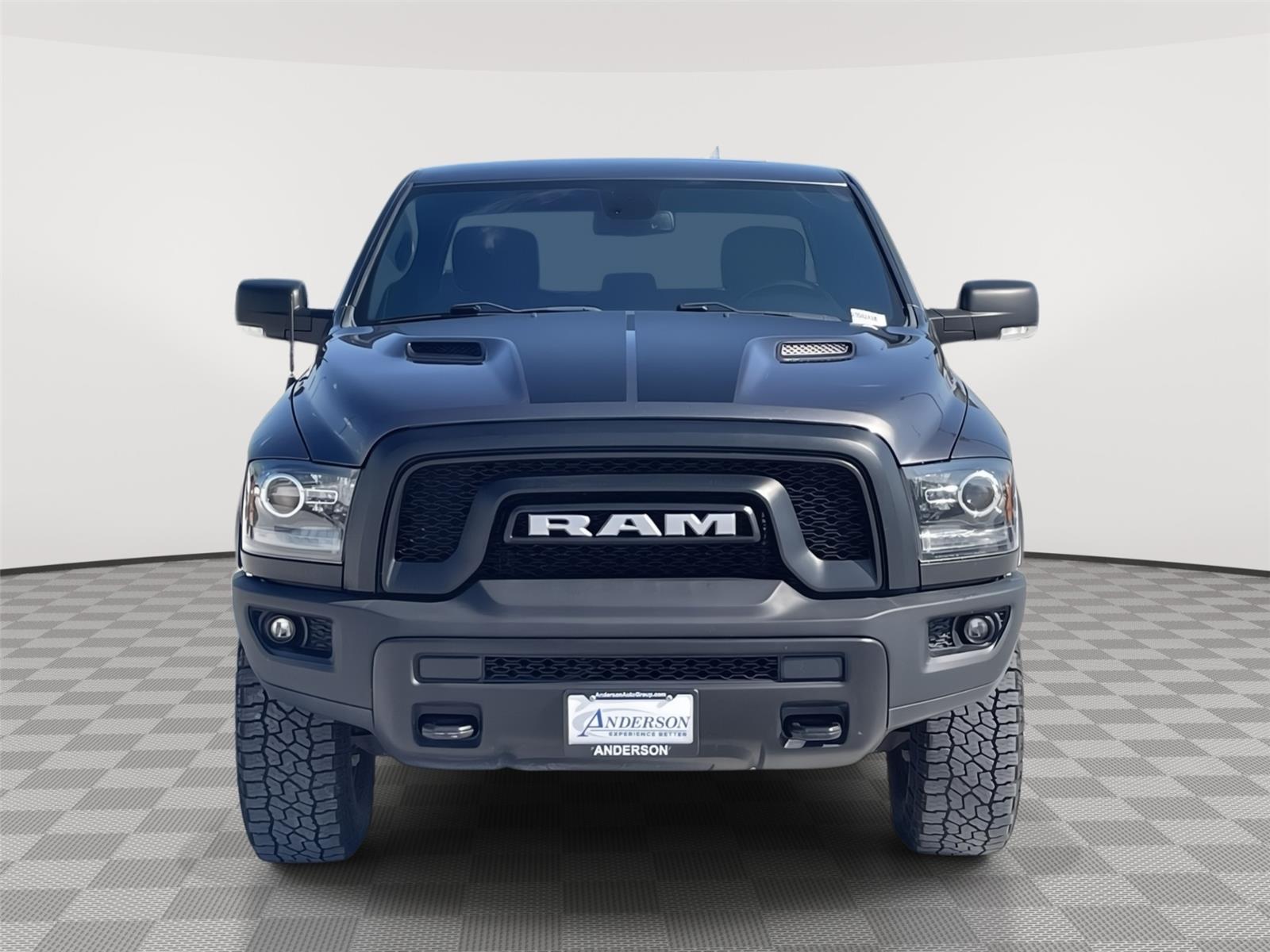 Vehicle photo 9