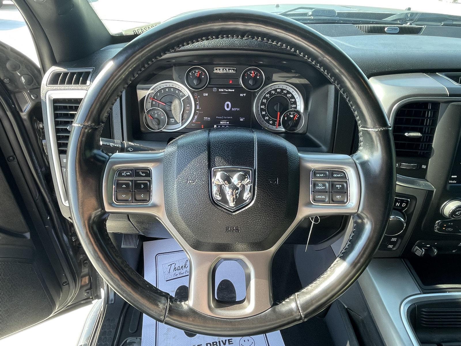 Vehicle photo 13