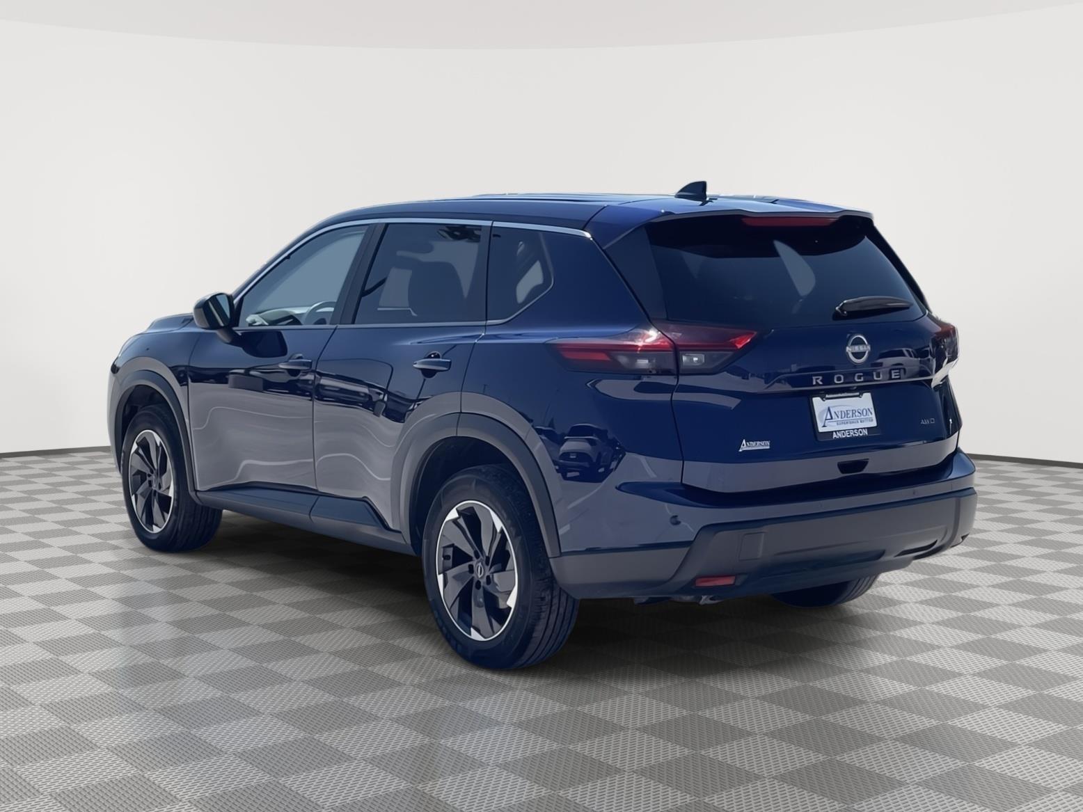 Vehicle photo 4