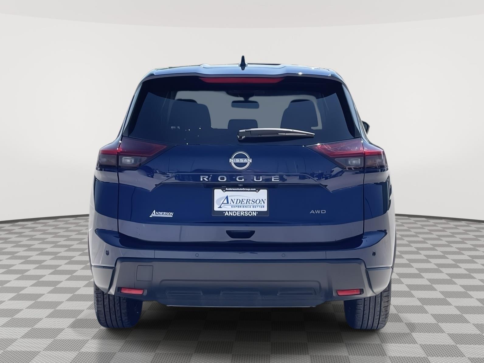 Vehicle photo 5