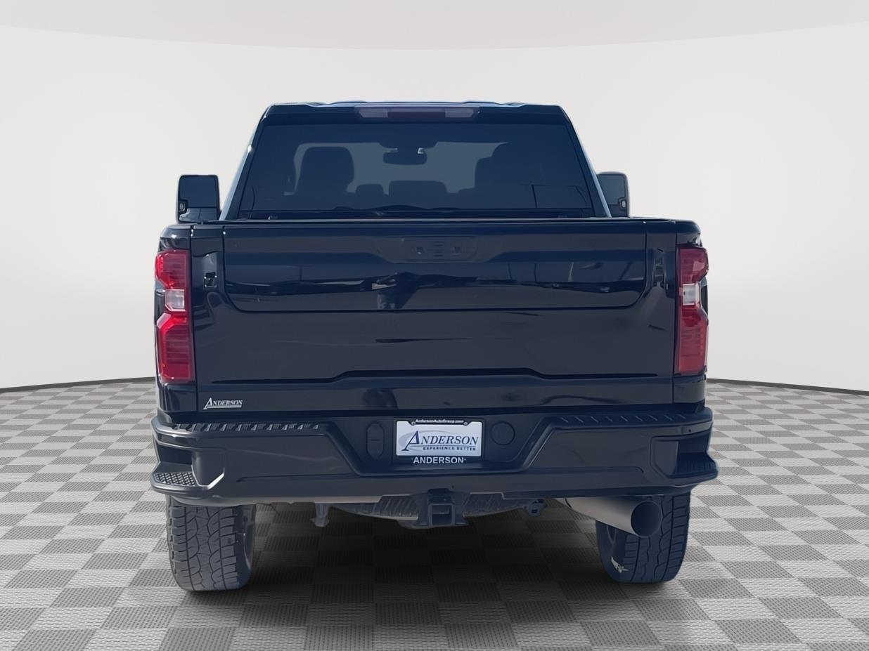 Vehicle photo 5
