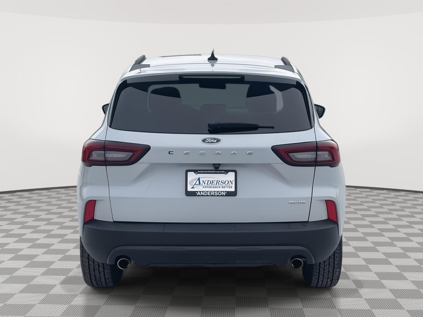 Vehicle photo 5