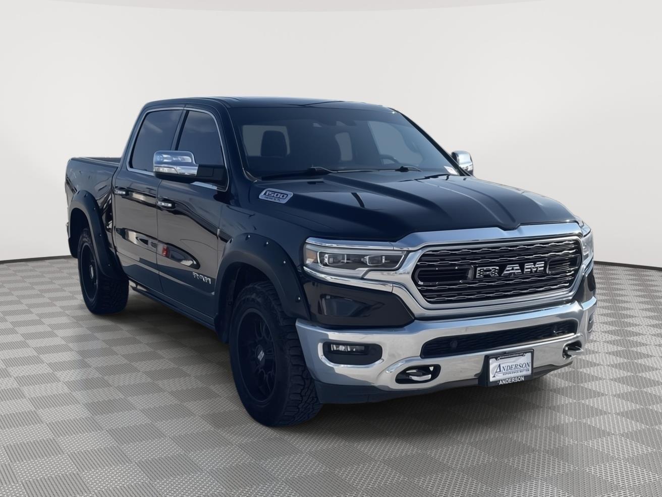 Vehicle photo 8