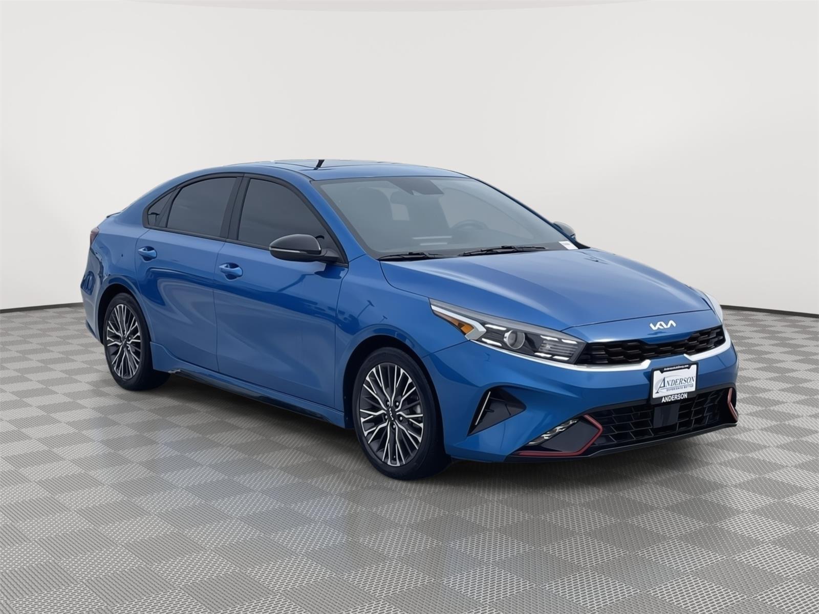 Vehicle photo 8