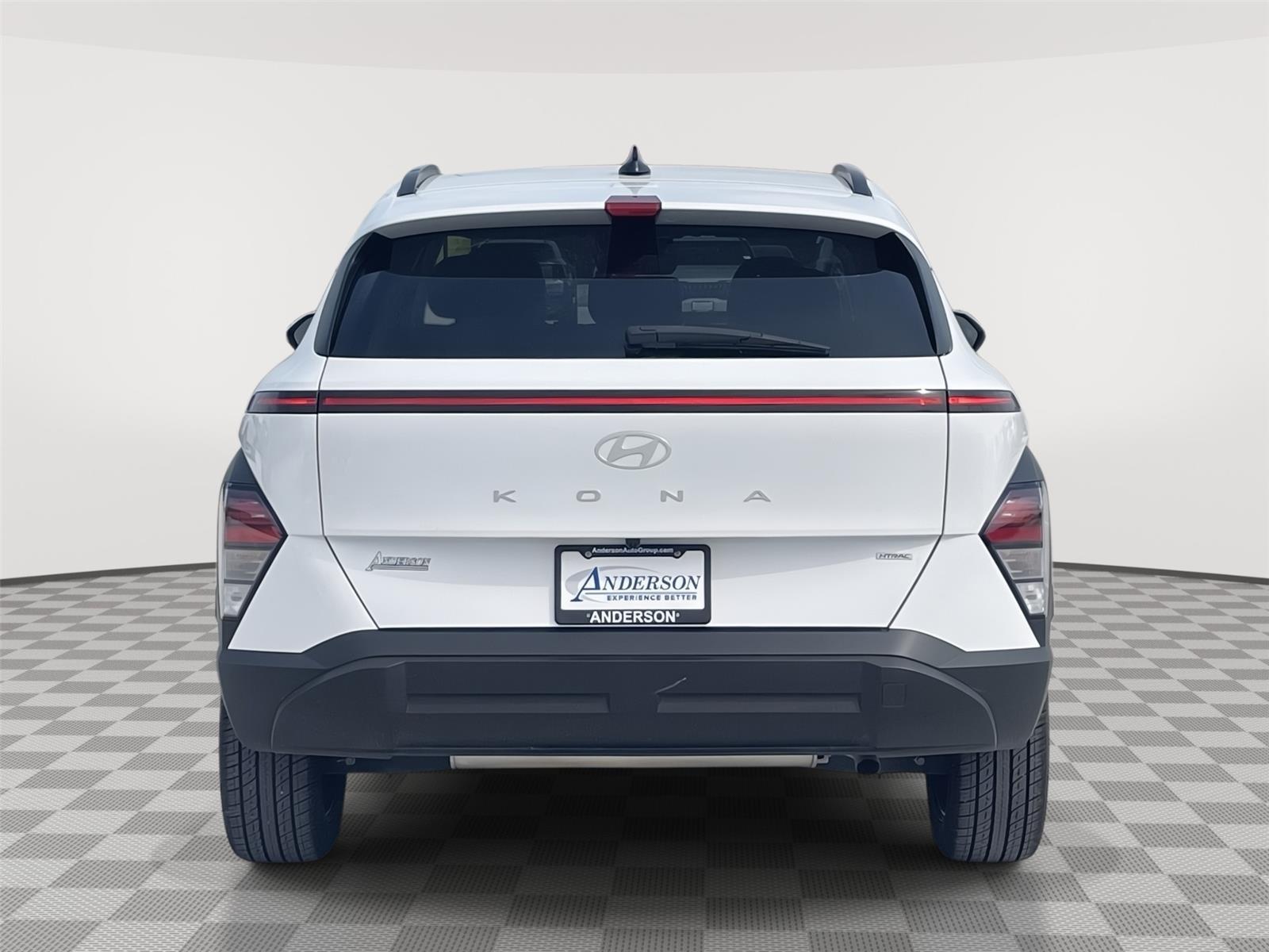 Vehicle photo 5