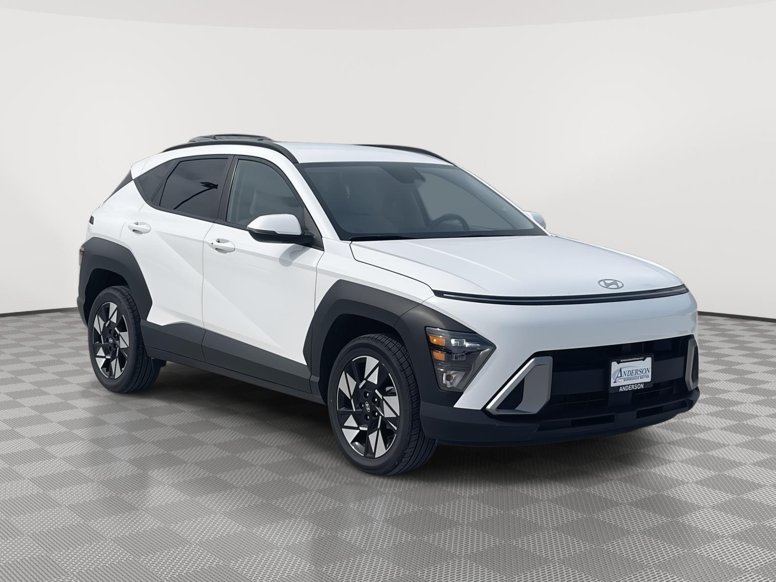 Vehicle photo 8