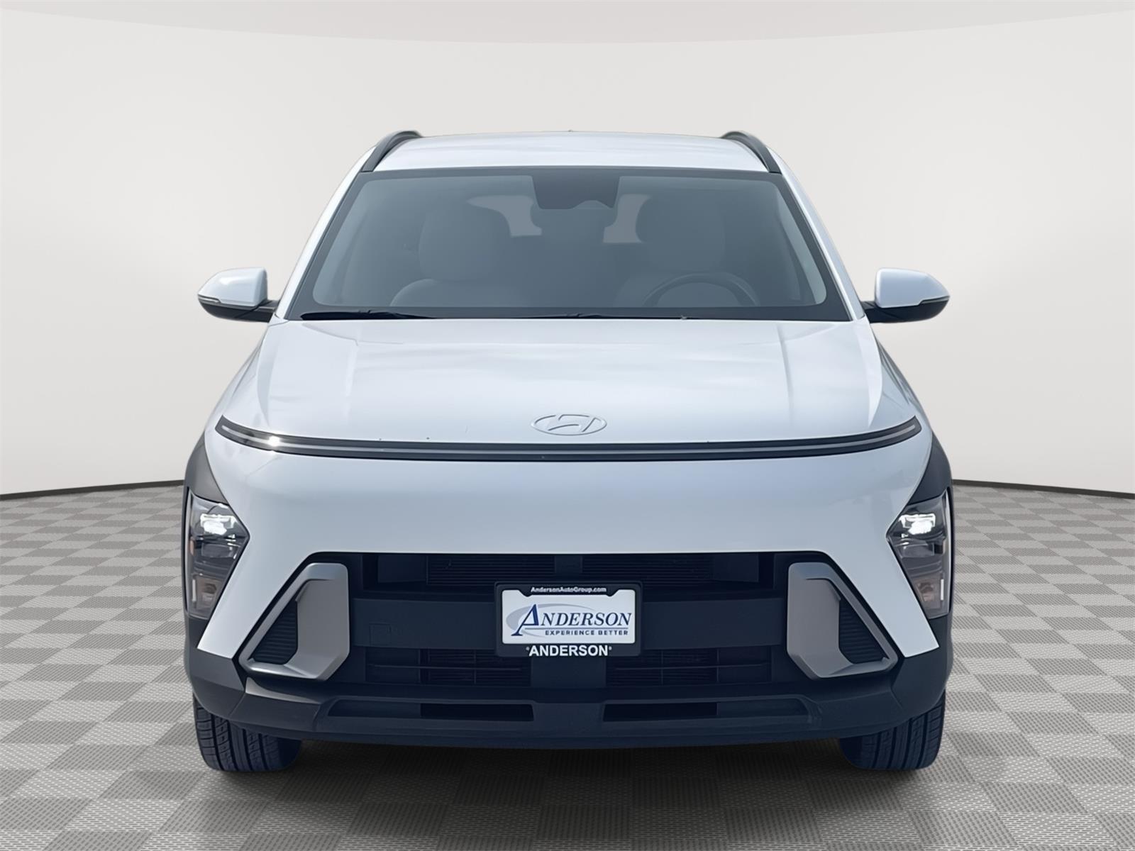 Vehicle photo 9