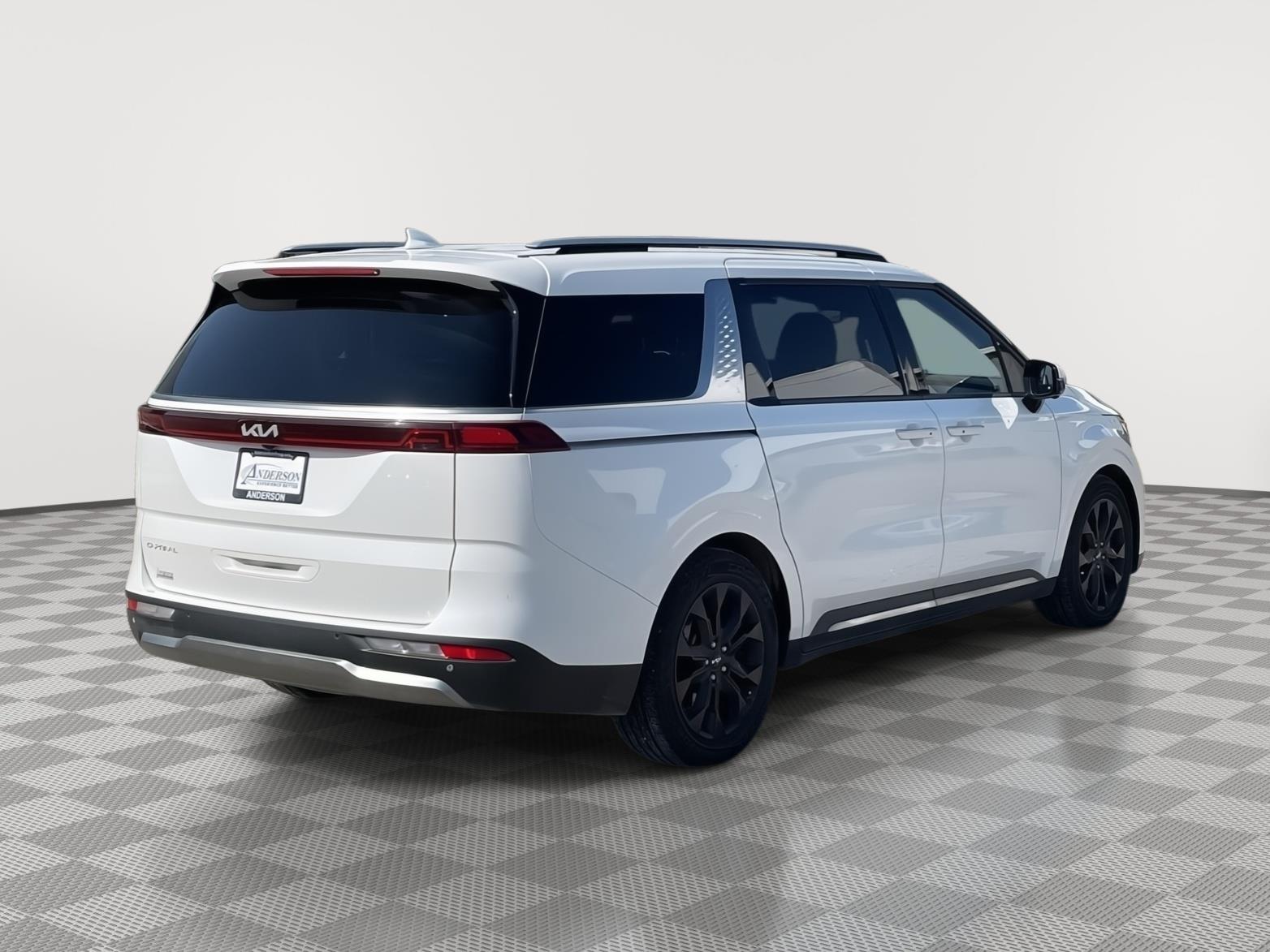 Vehicle photo 6