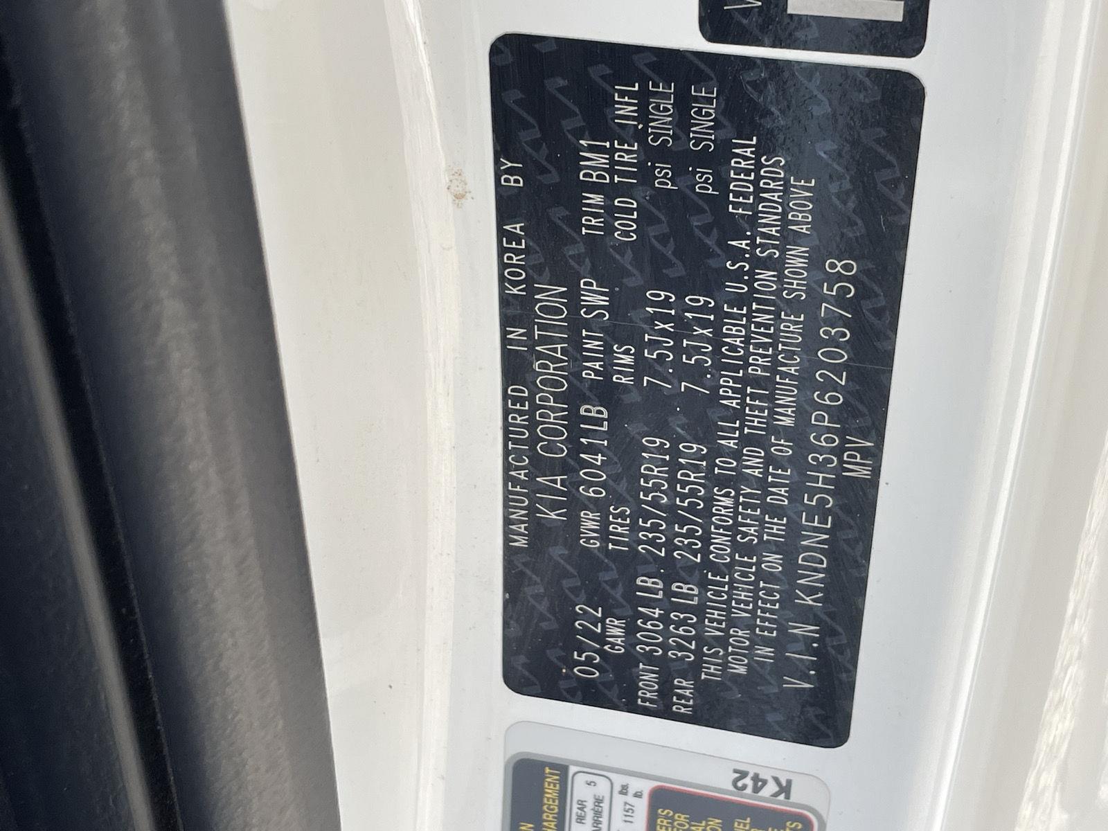 Vehicle photo 11