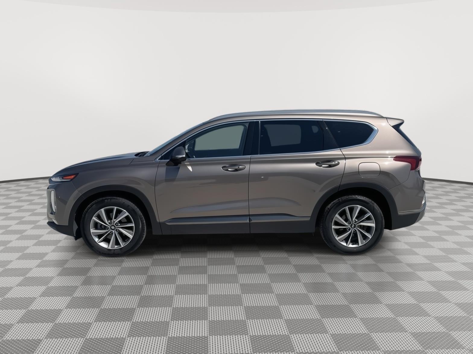 Vehicle photo 2