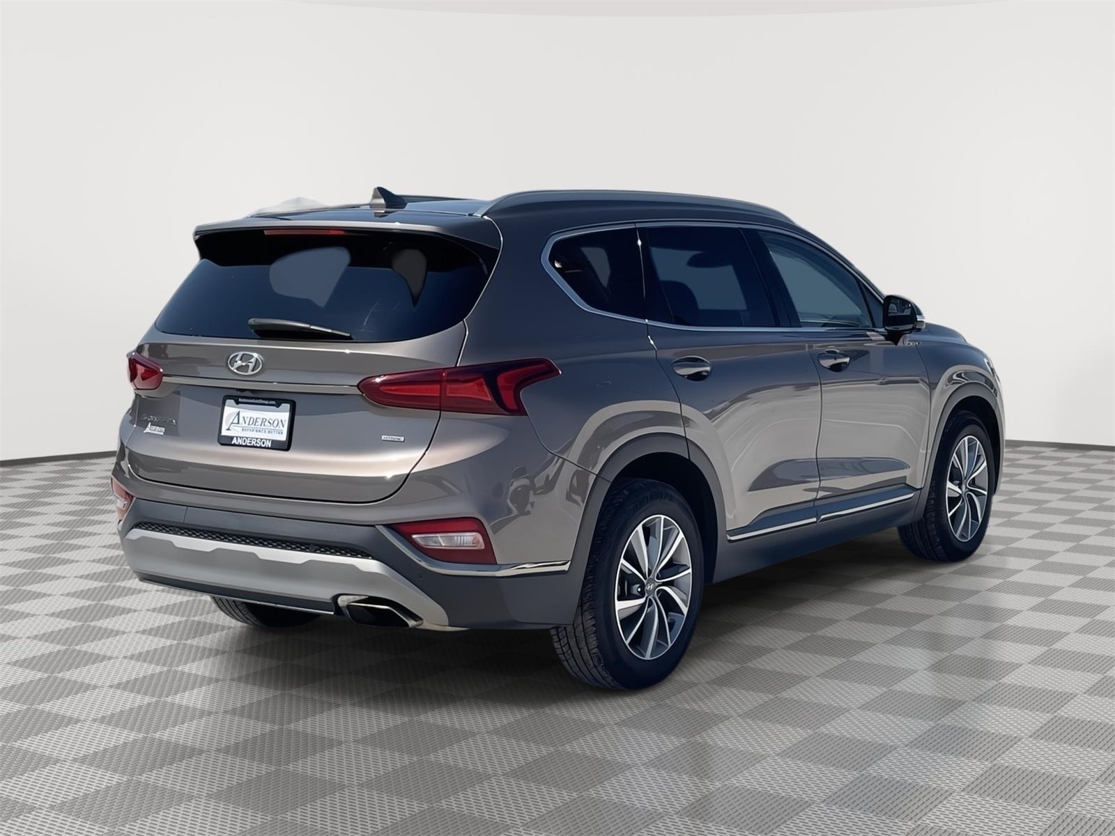 Vehicle photo 6