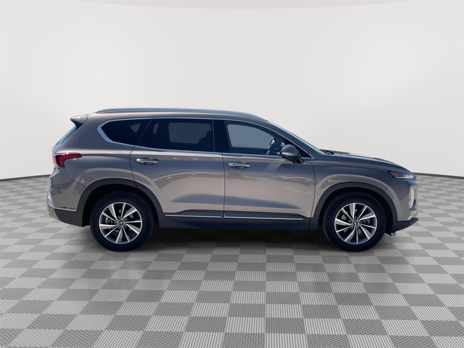 Vehicle photo 7