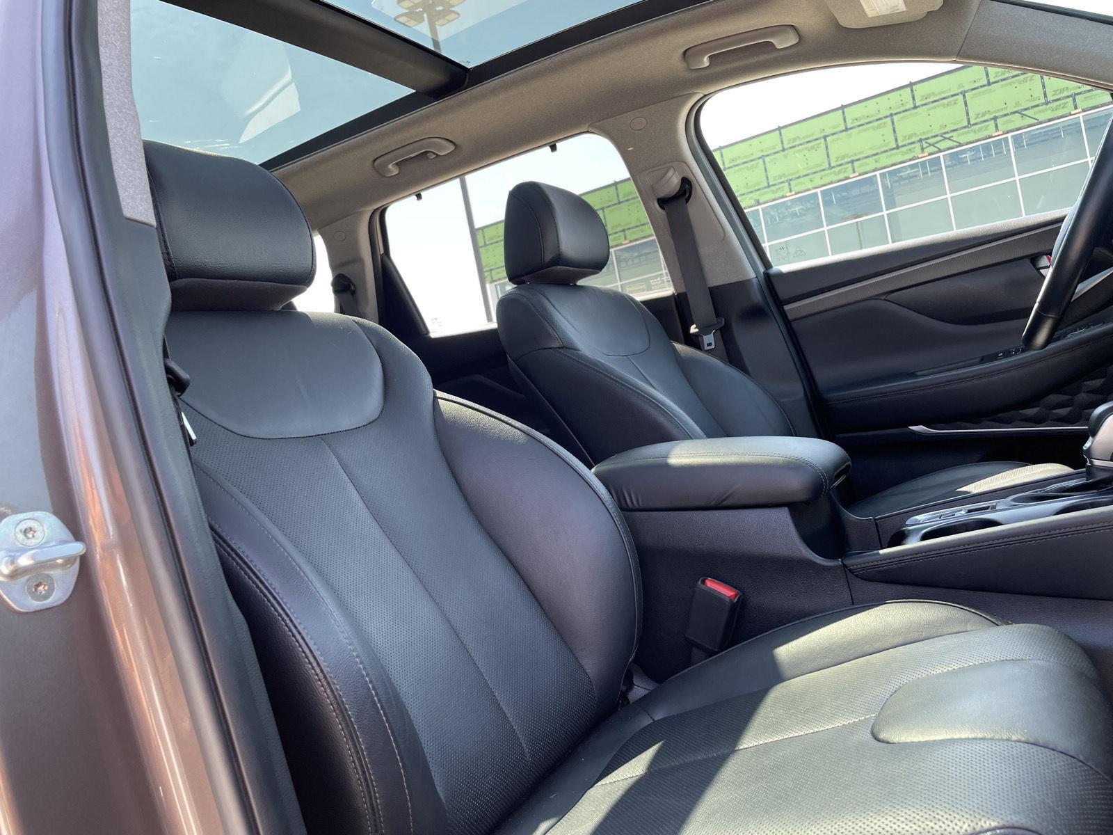 Vehicle photo 23