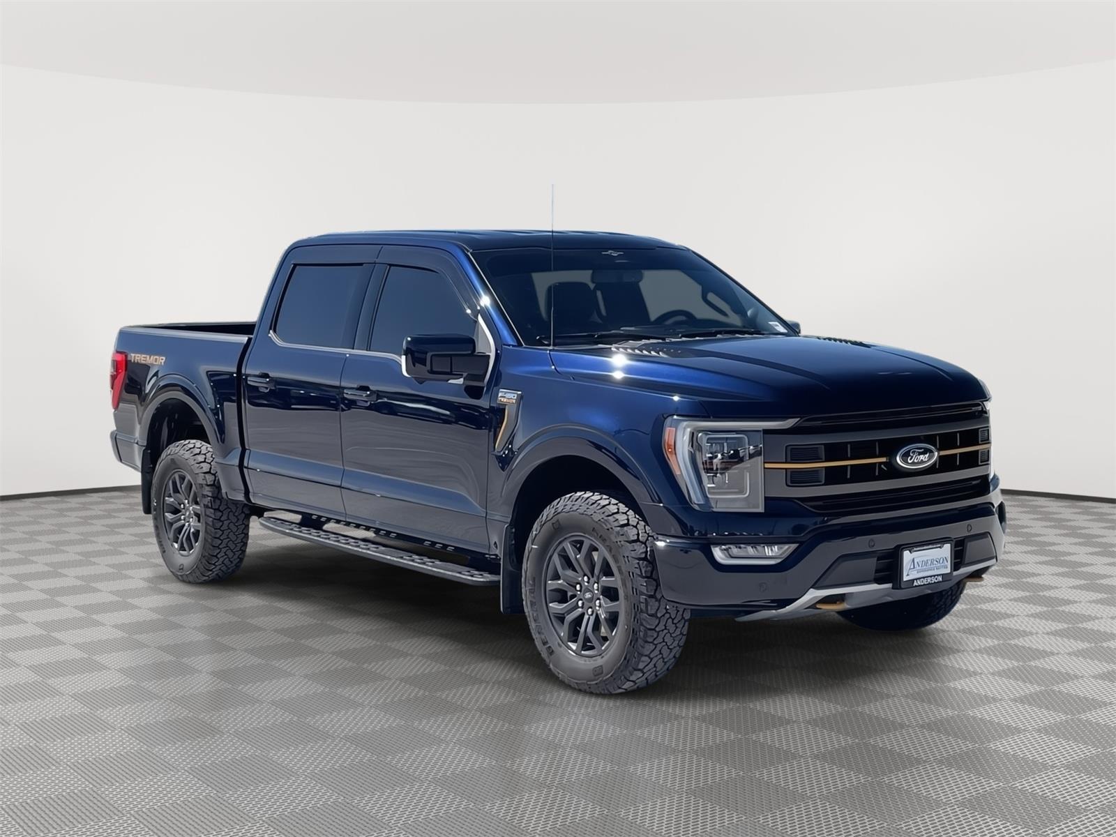 Vehicle photo 8