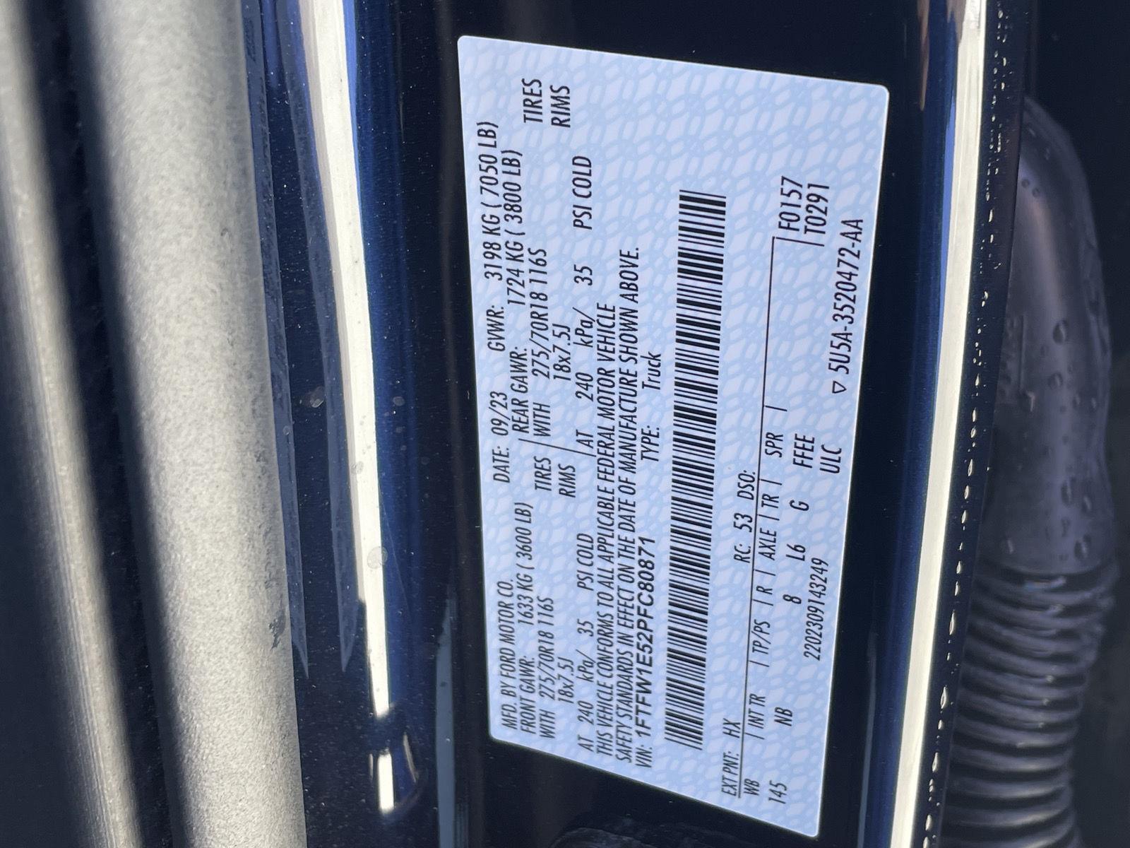 Vehicle photo 11