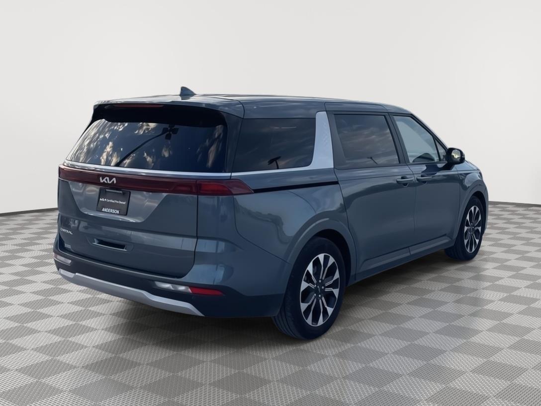 Vehicle photo 6
