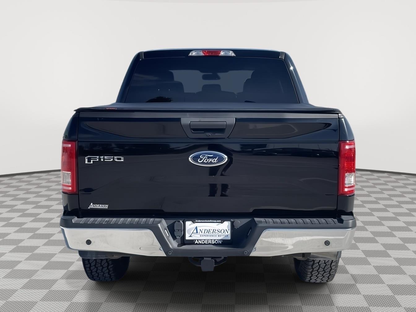 Vehicle photo 5