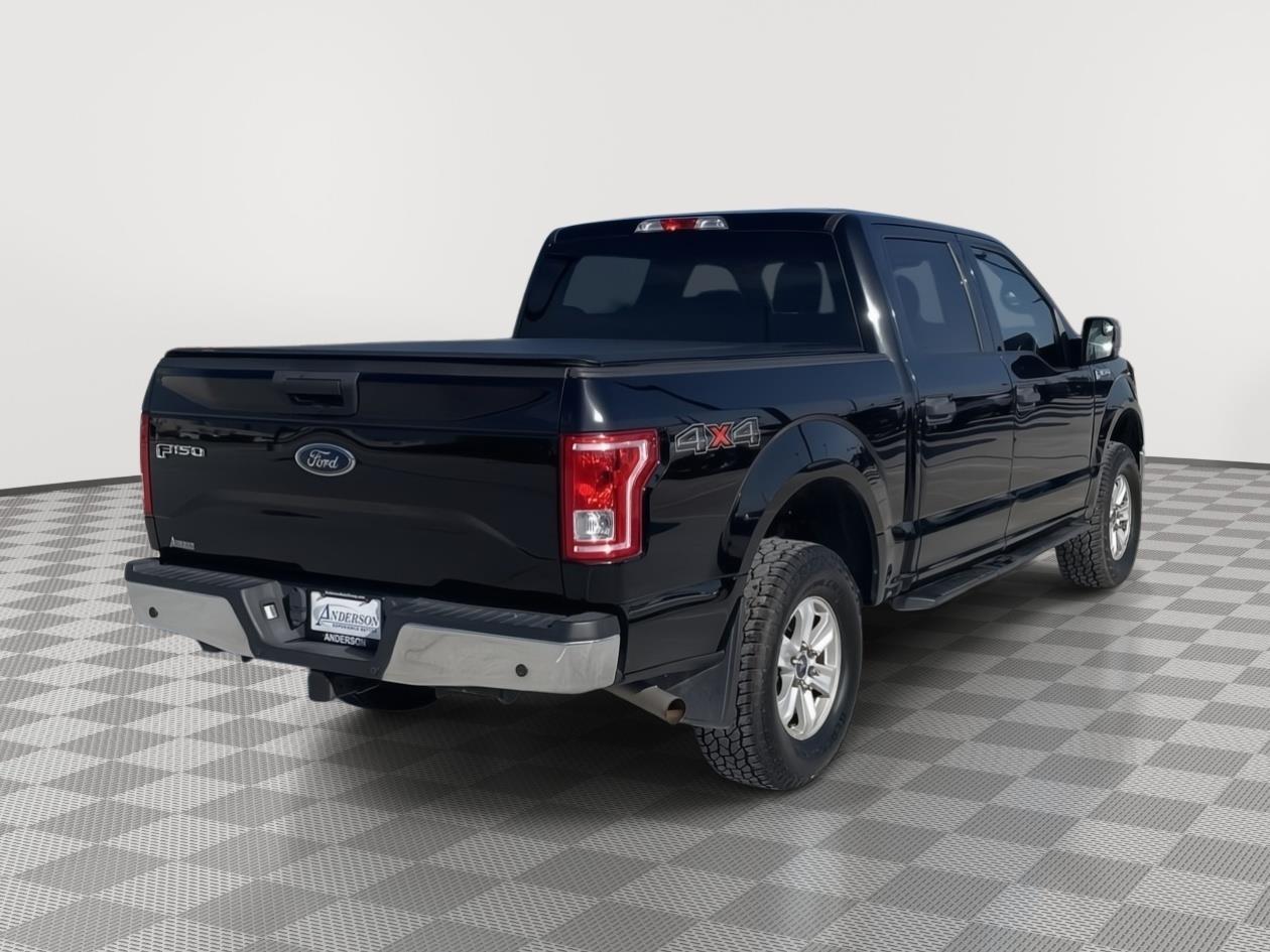 Vehicle photo 6