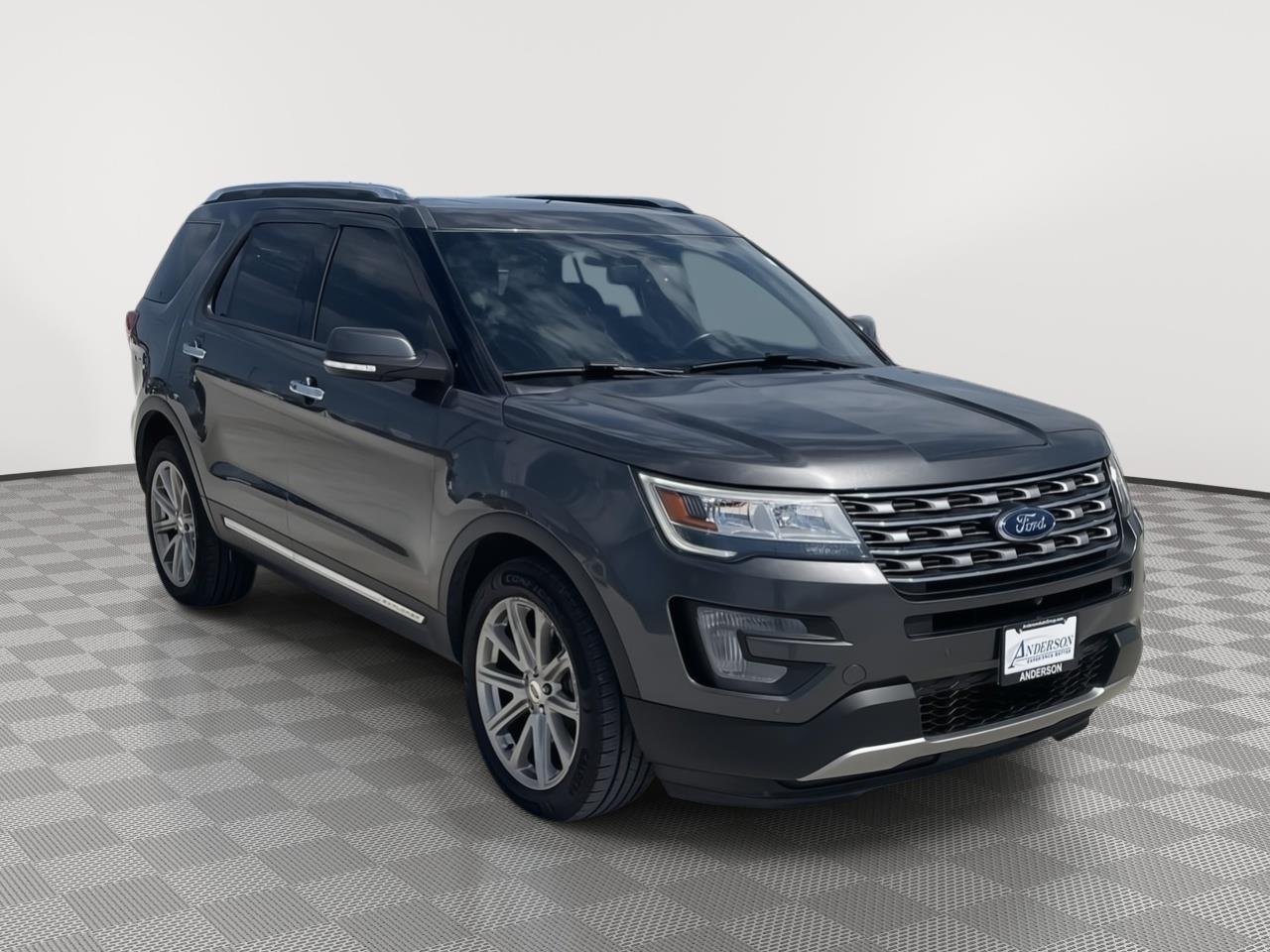 Vehicle photo 8