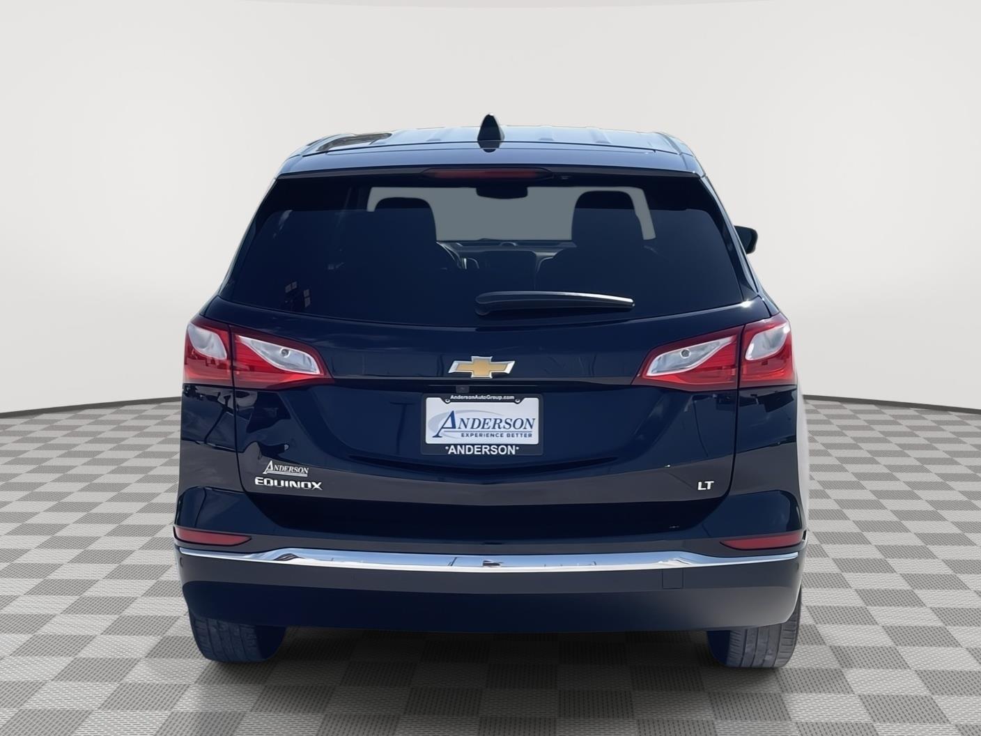 Vehicle photo 5
