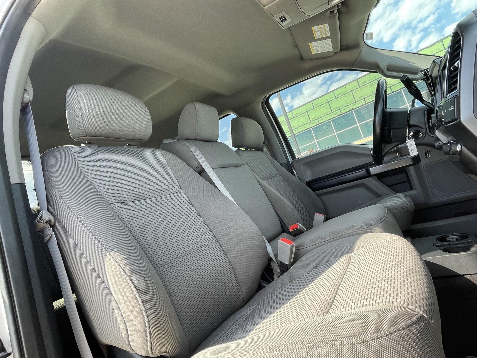 Vehicle photo 21