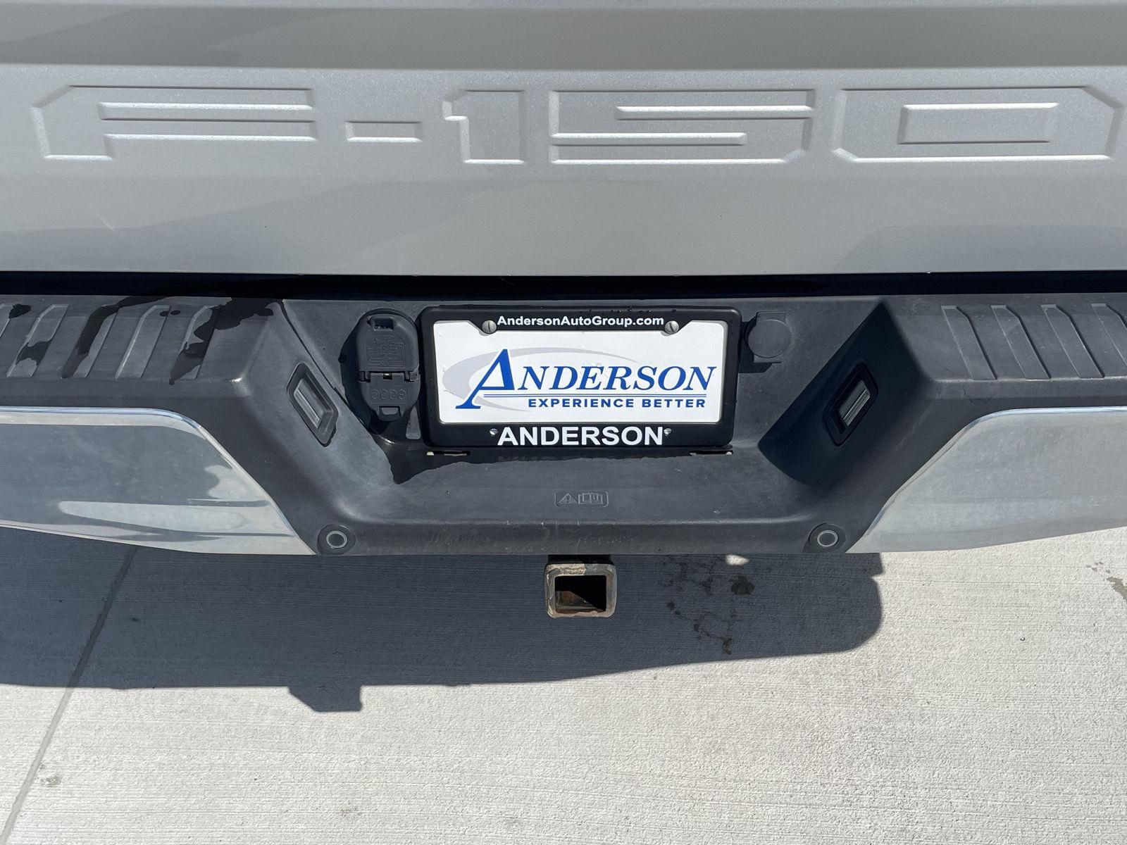 Vehicle photo 22