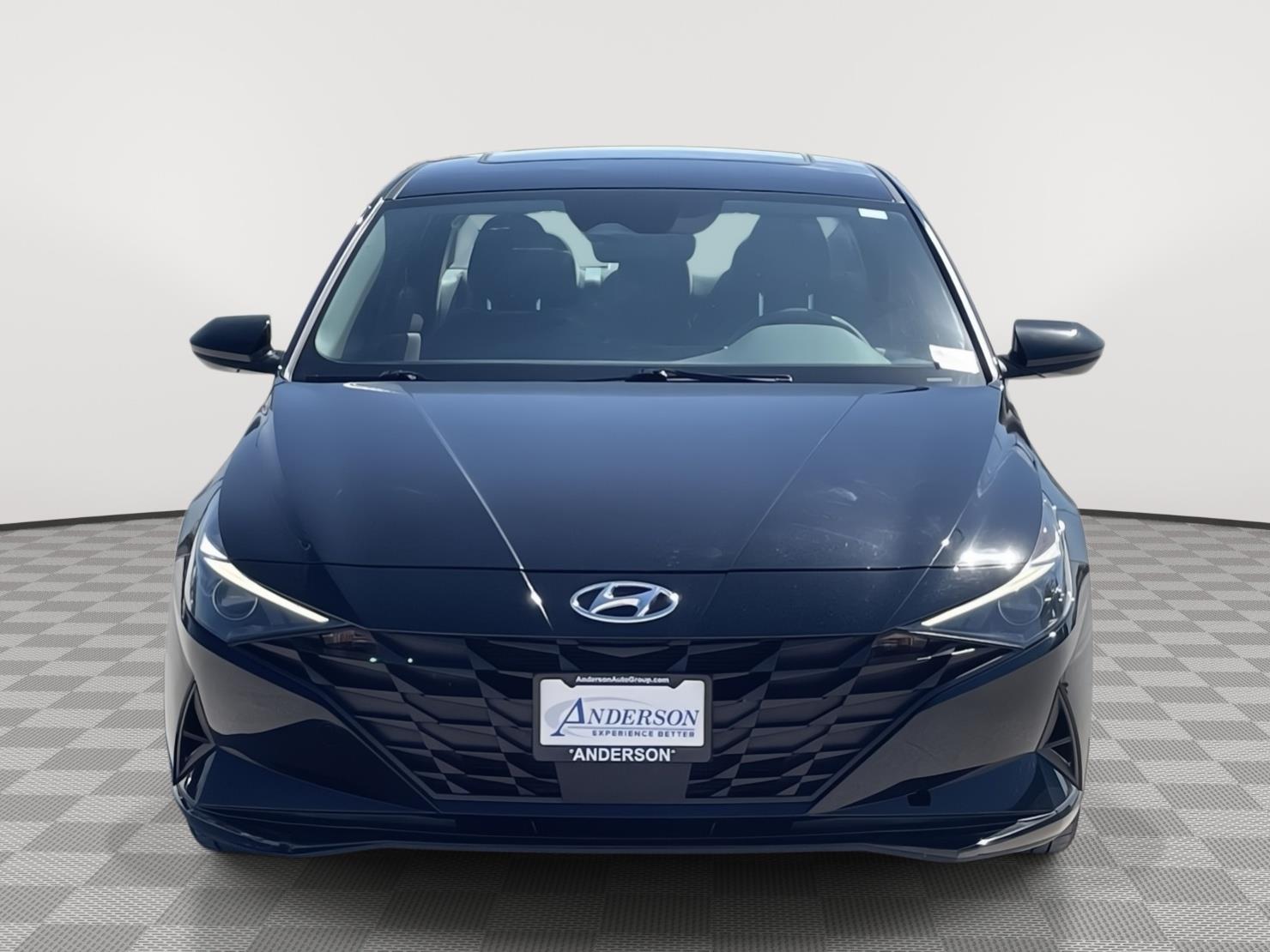 Vehicle photo 9