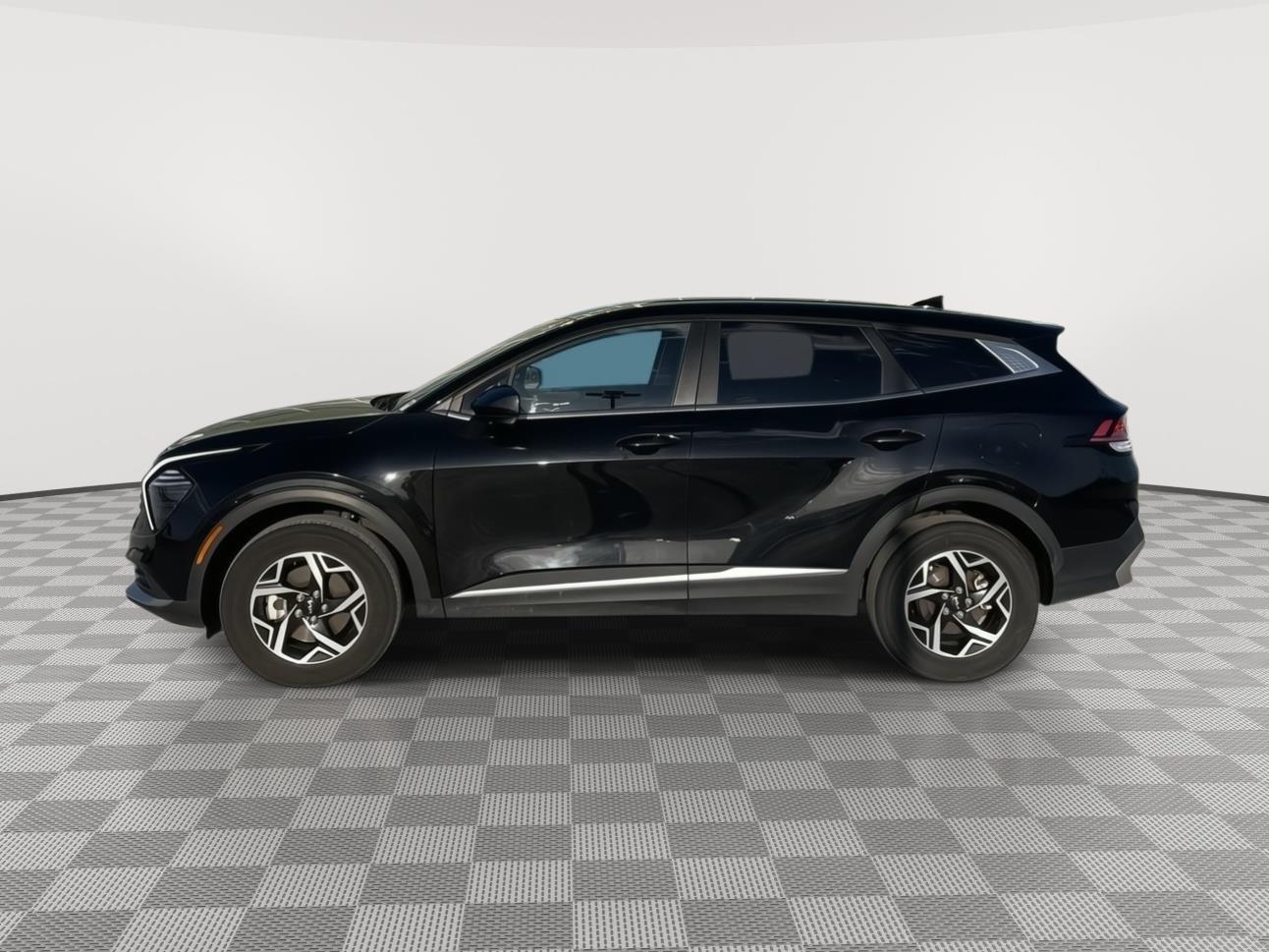 Vehicle photo 2