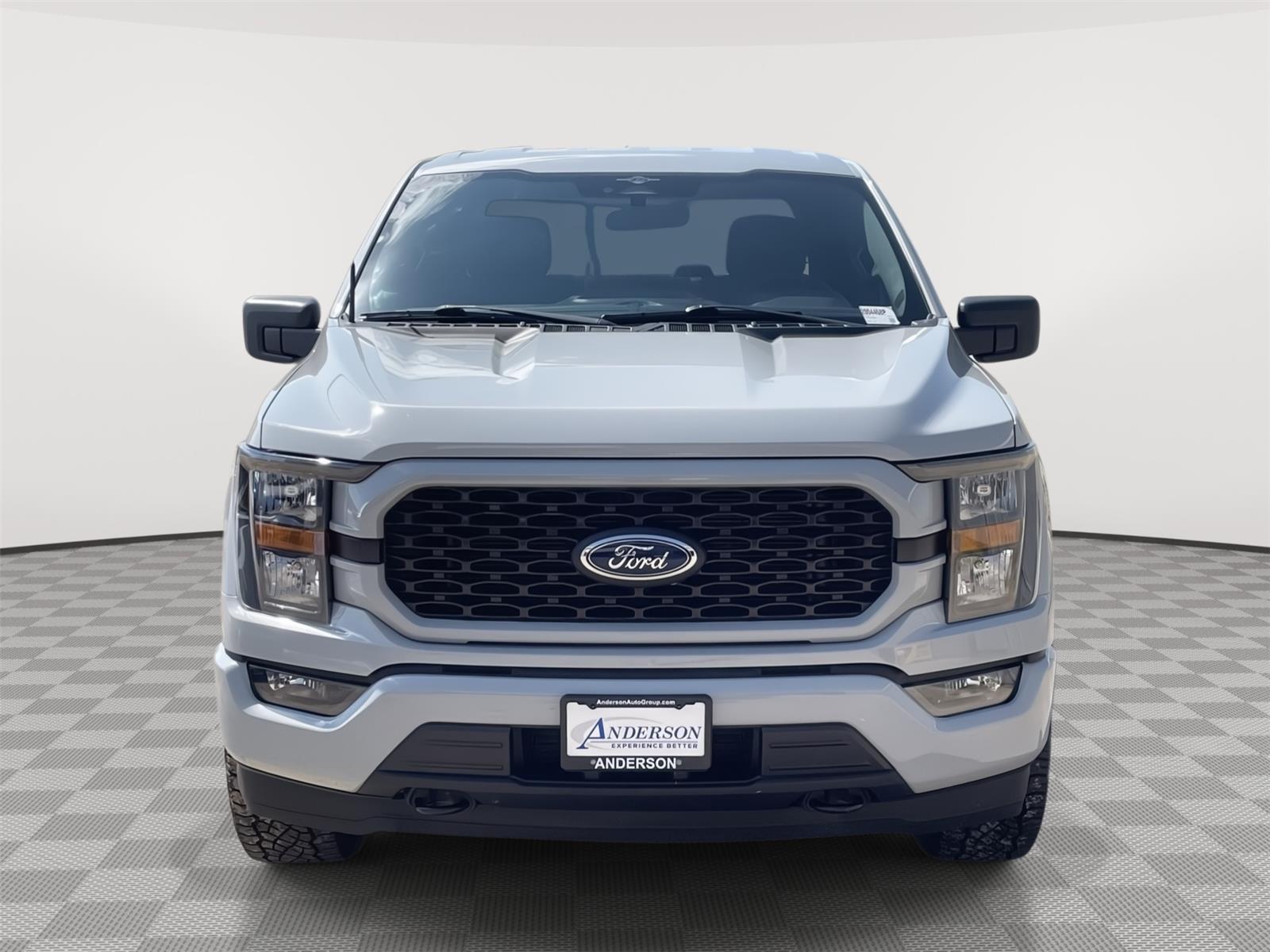 Vehicle photo 9