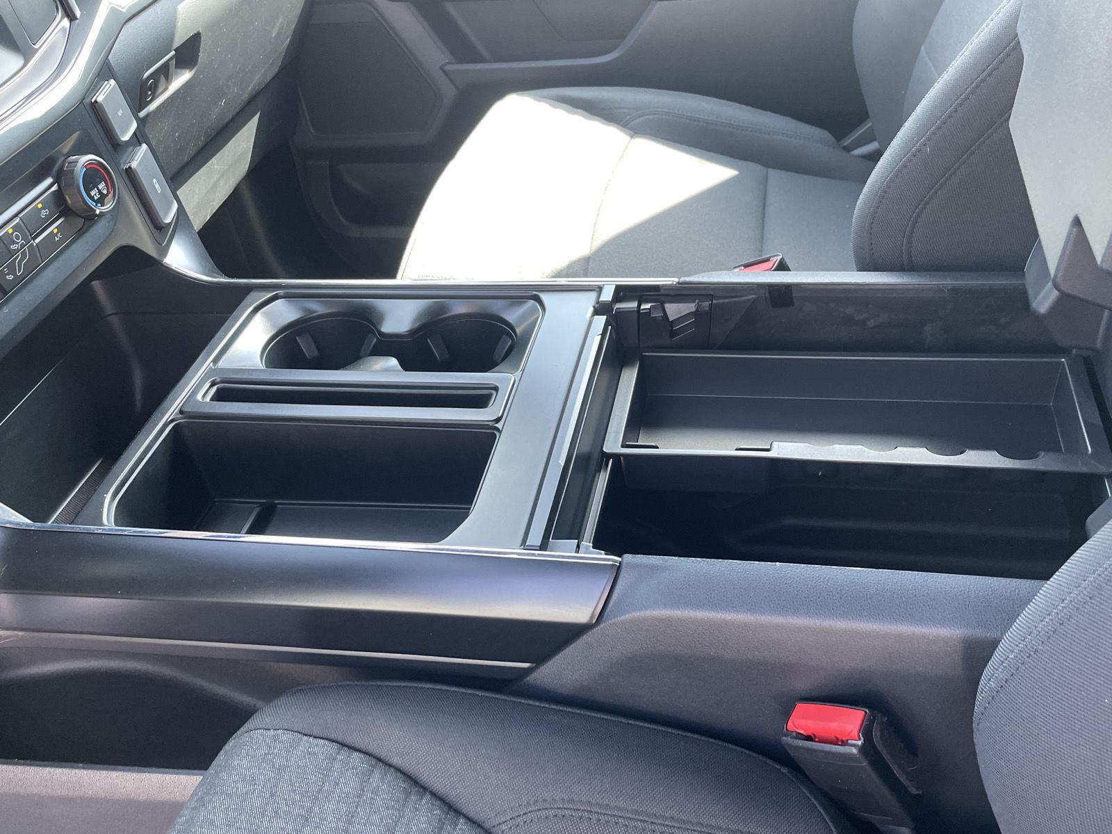 Vehicle photo 15