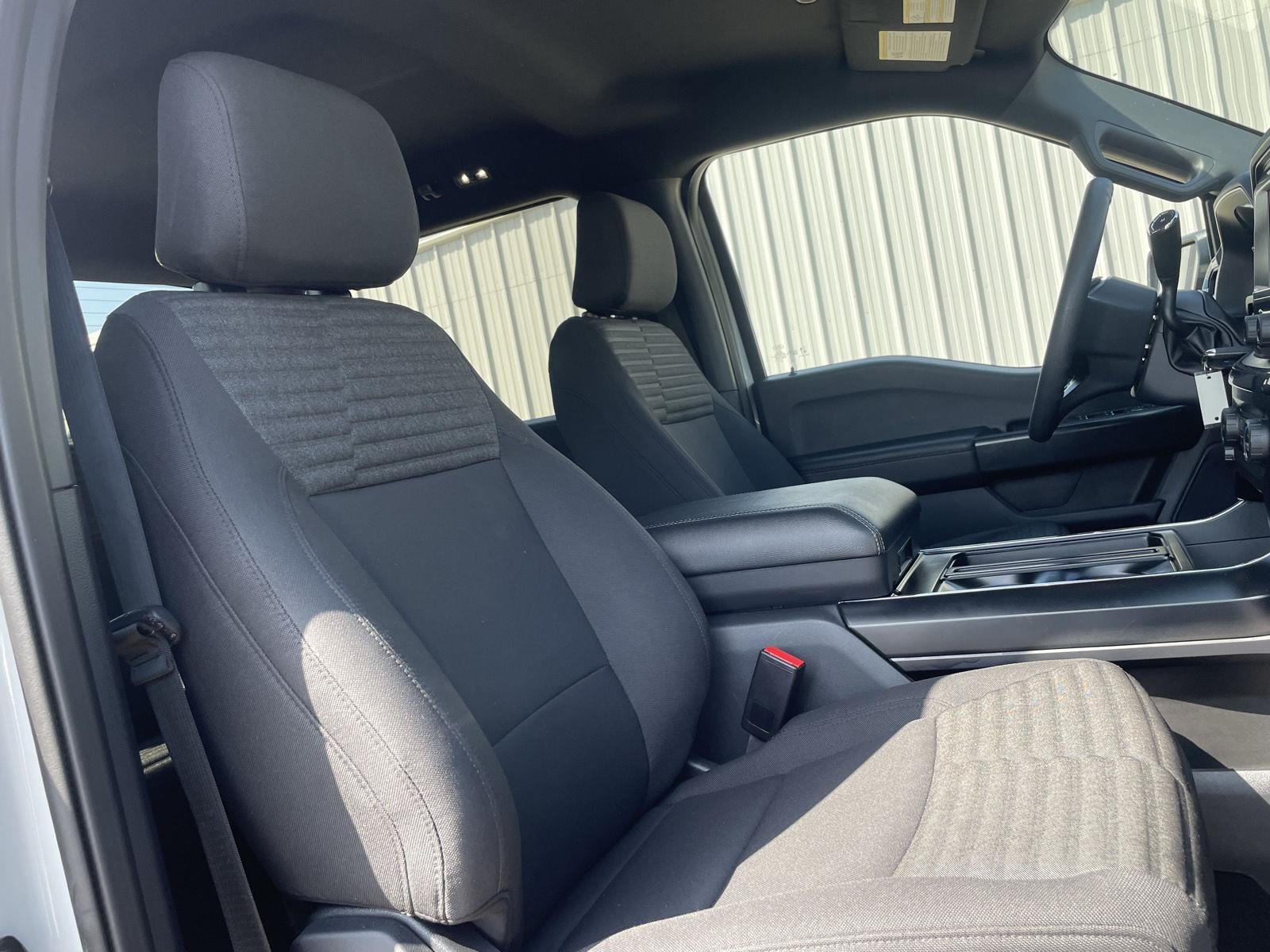 Vehicle photo 20
