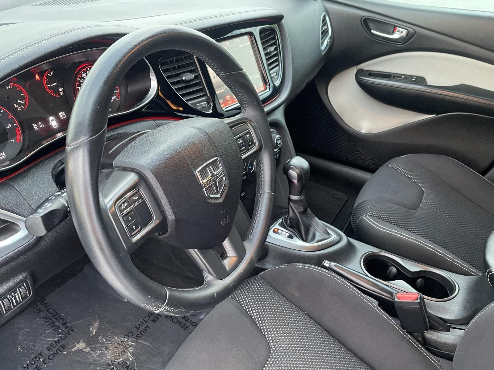 Vehicle photo 13