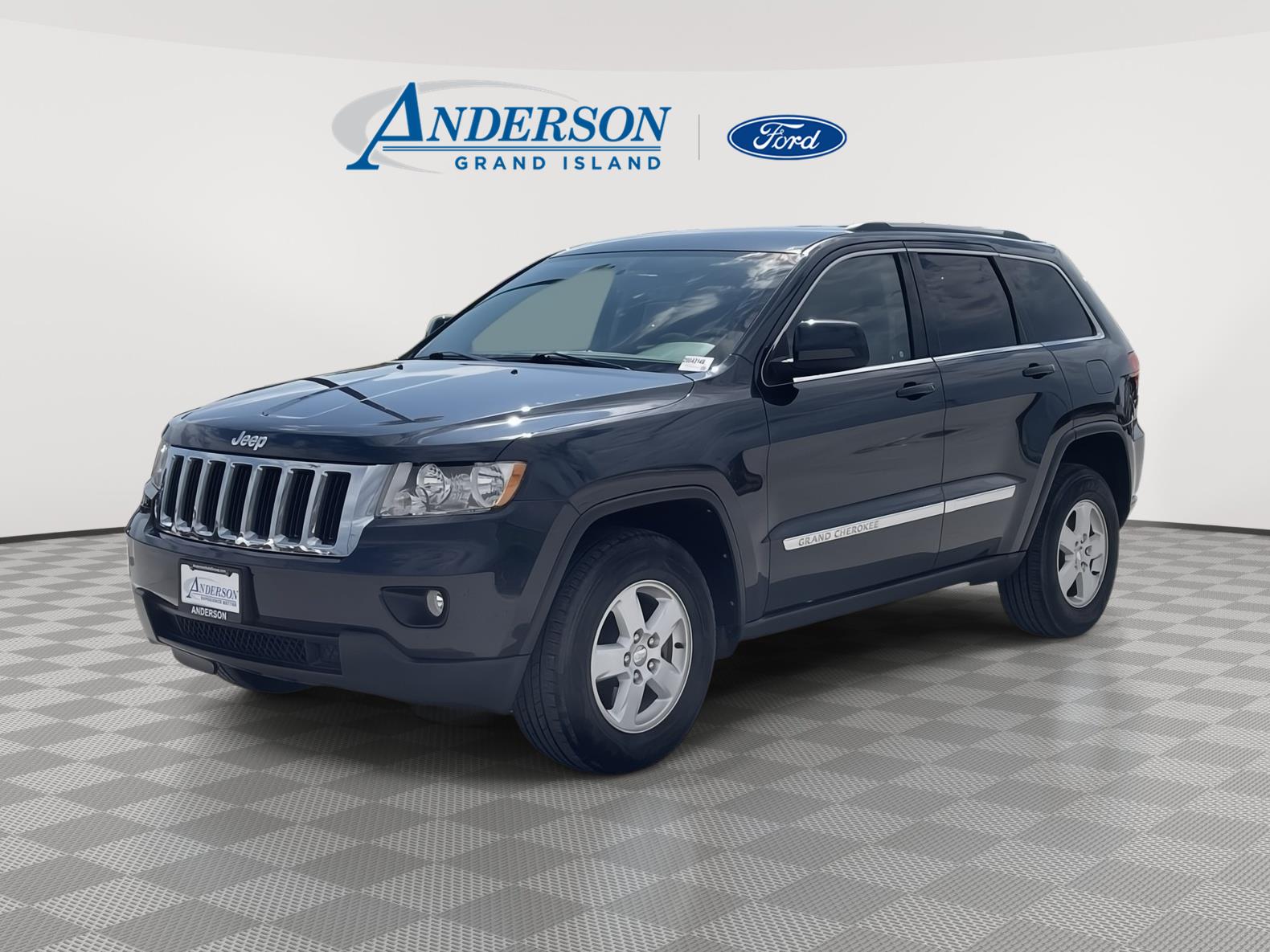  2013 Jeep Grand Cherokee Laredo 4WD   