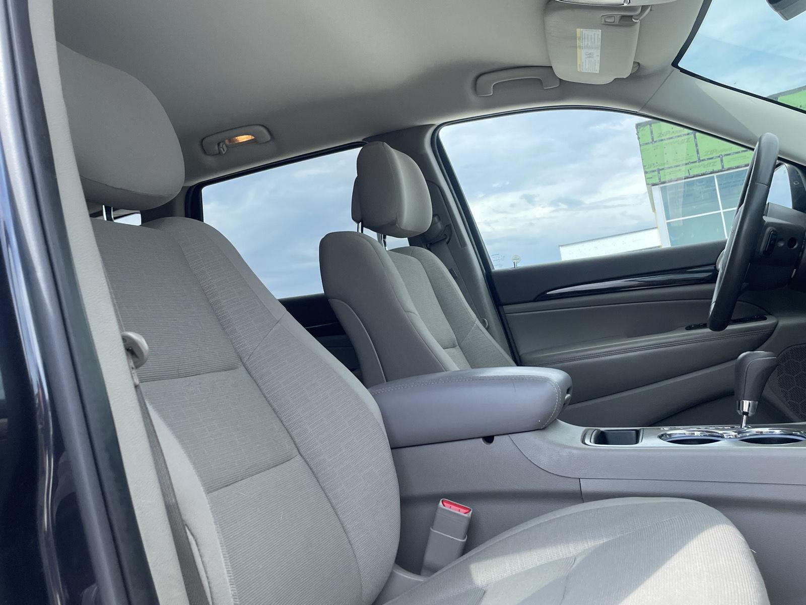 Vehicle photo 19