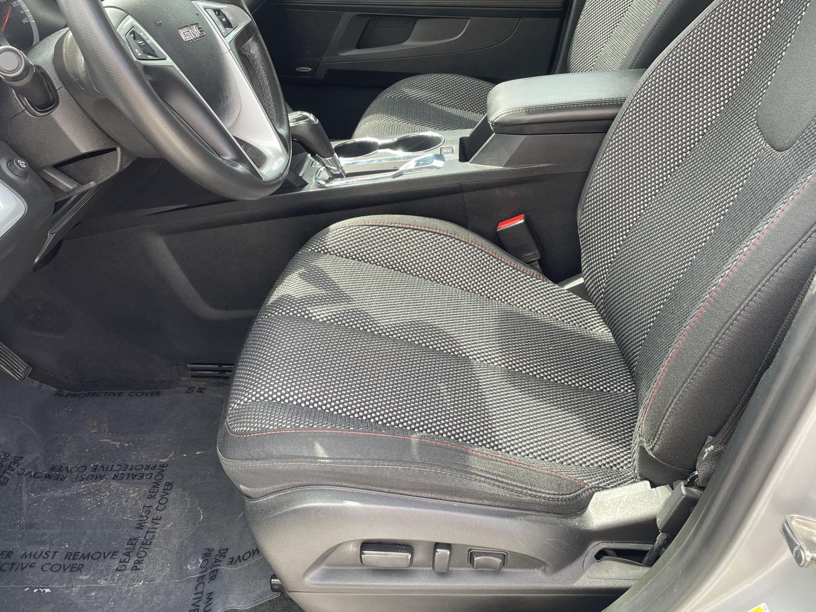 Vehicle photo 13