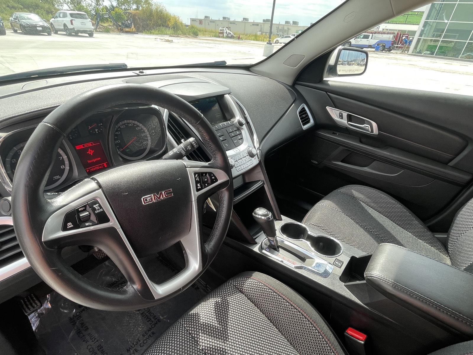 Vehicle photo 14