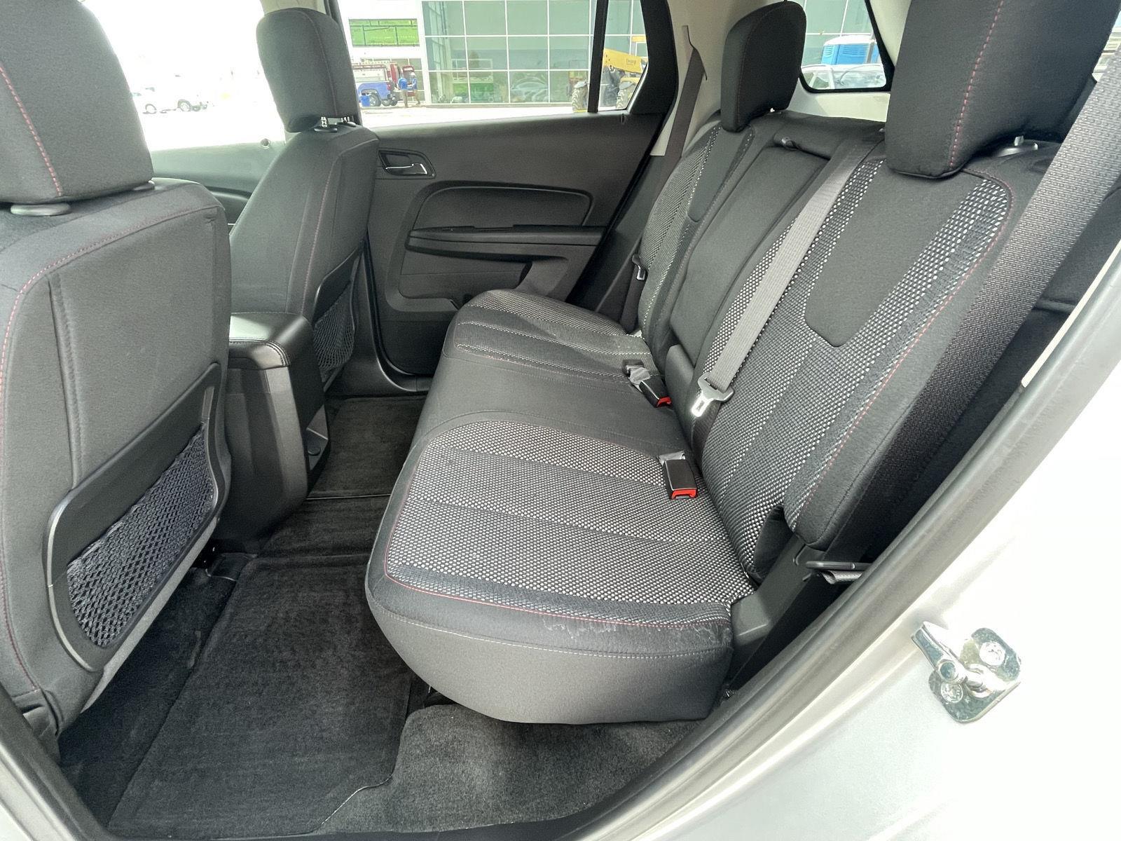 Vehicle photo 15
