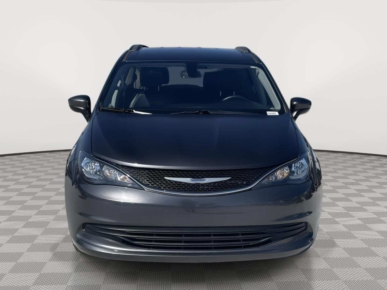 Vehicle photo 9