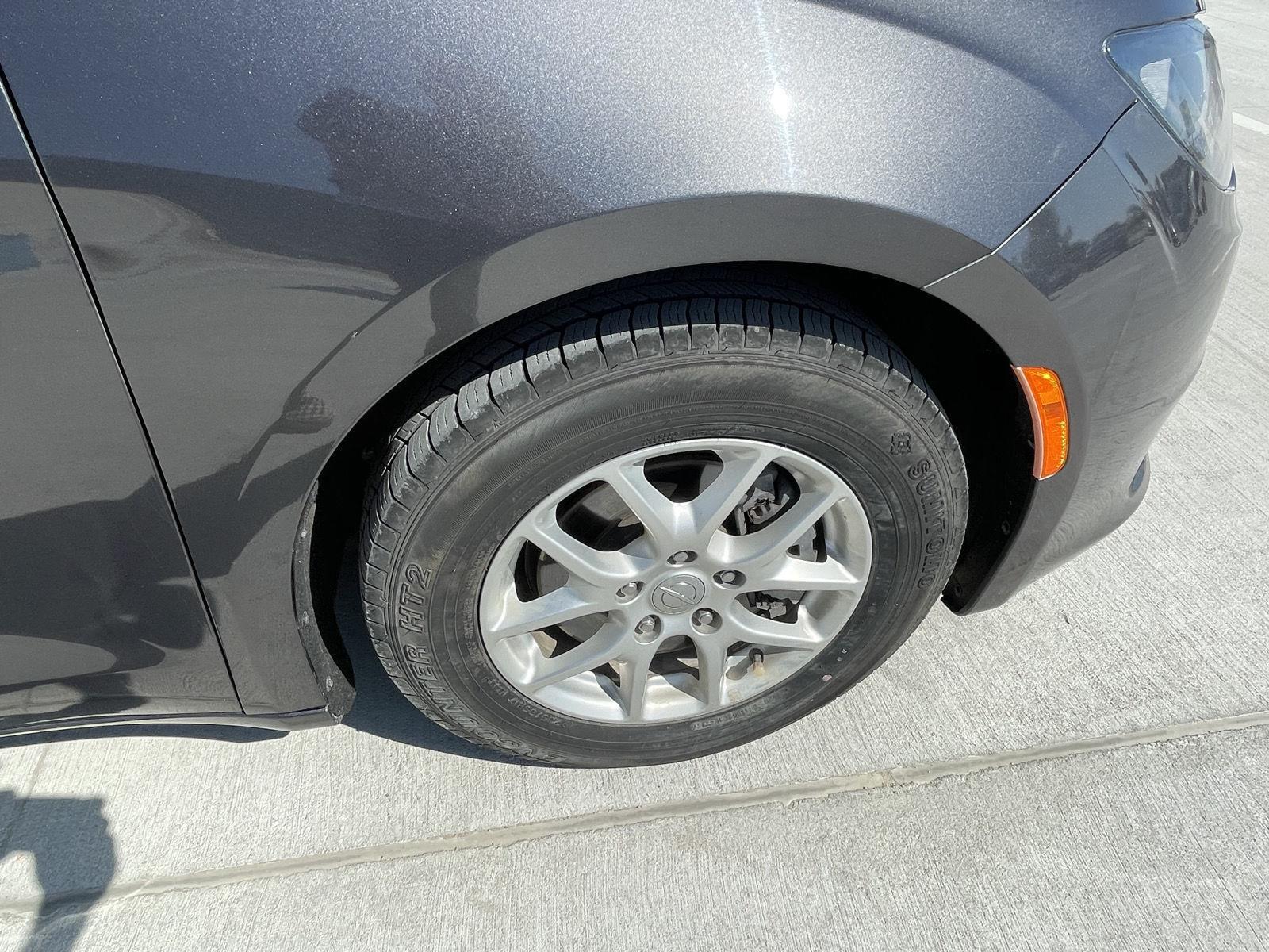 Vehicle photo 10