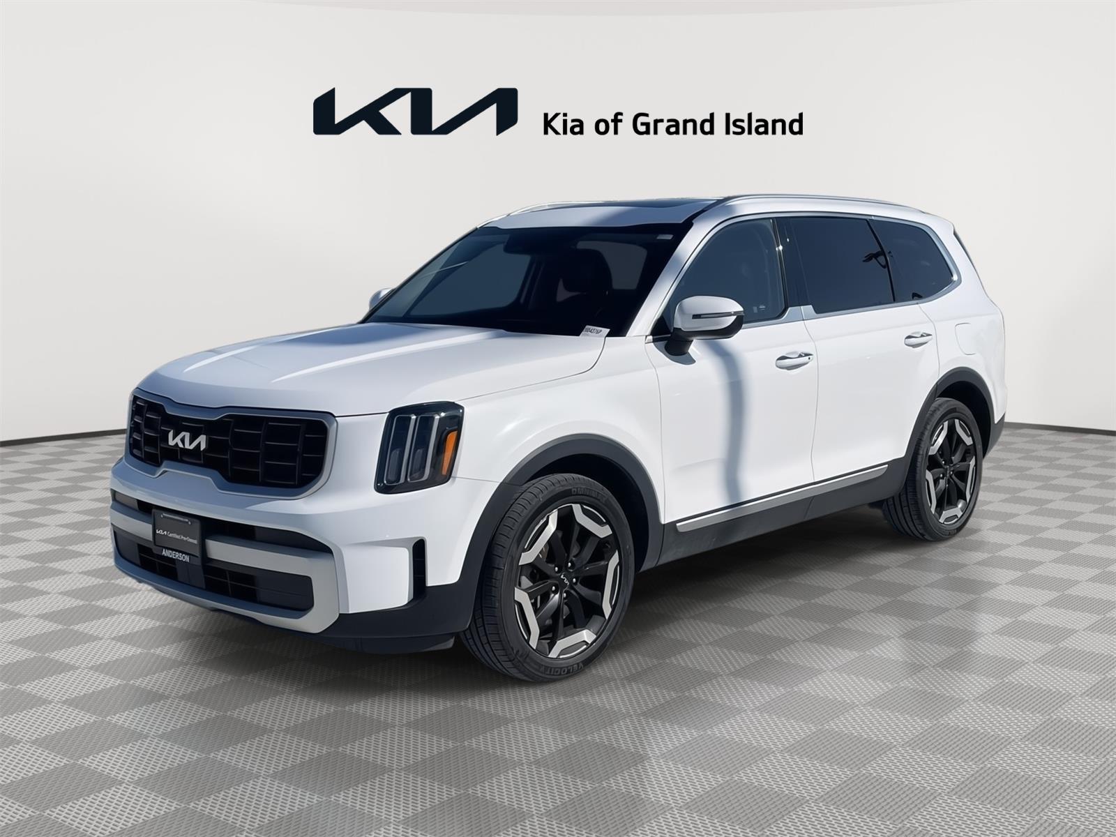 Vehicle photo 1