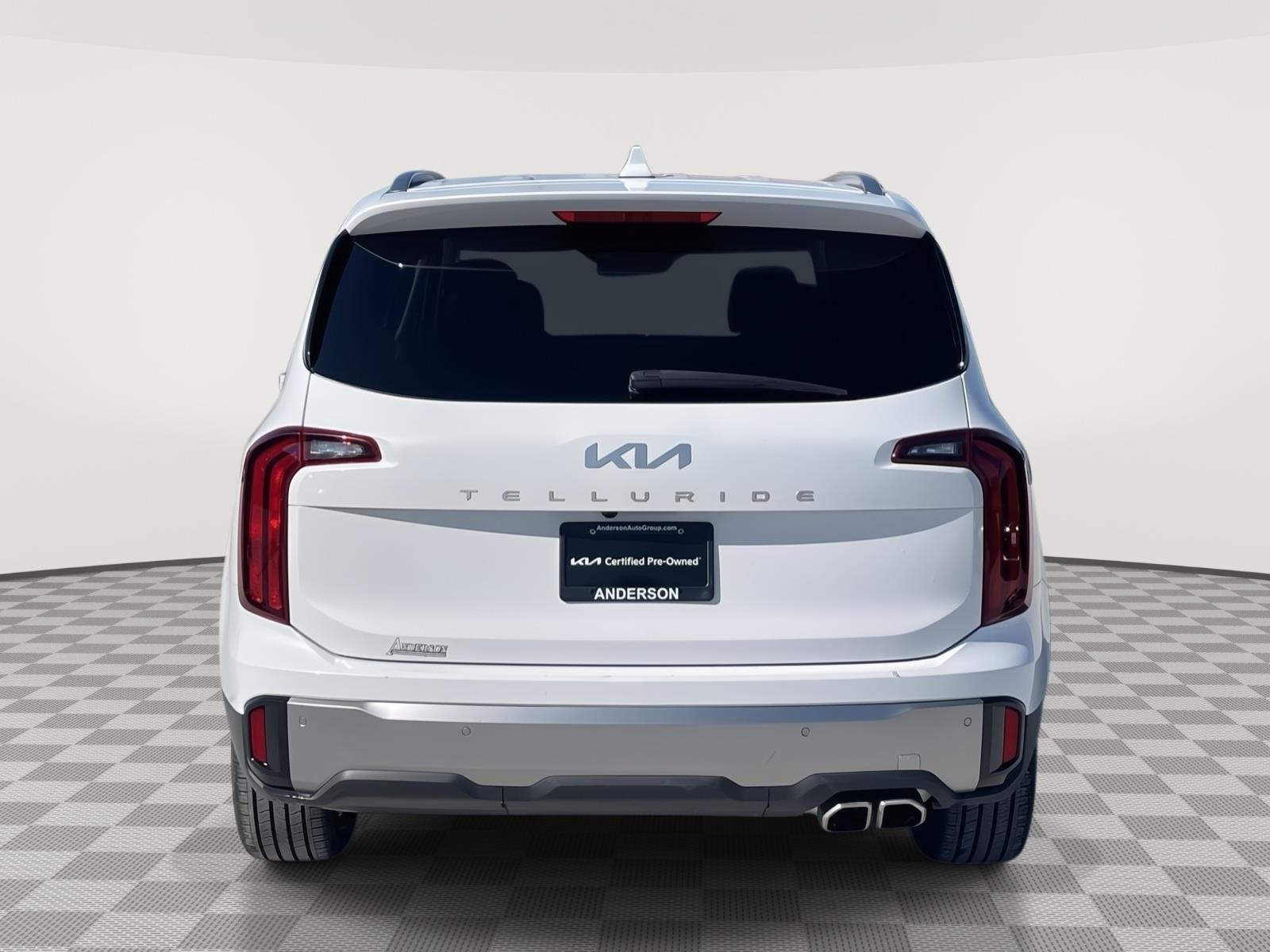 Vehicle photo 5