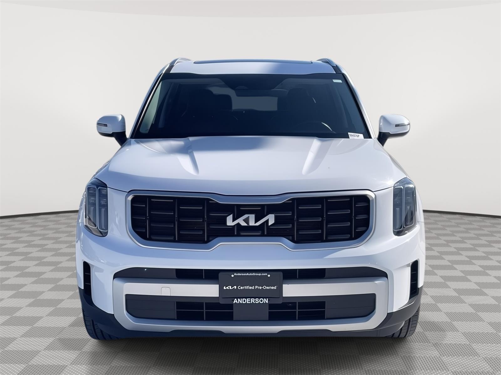 Vehicle photo 9