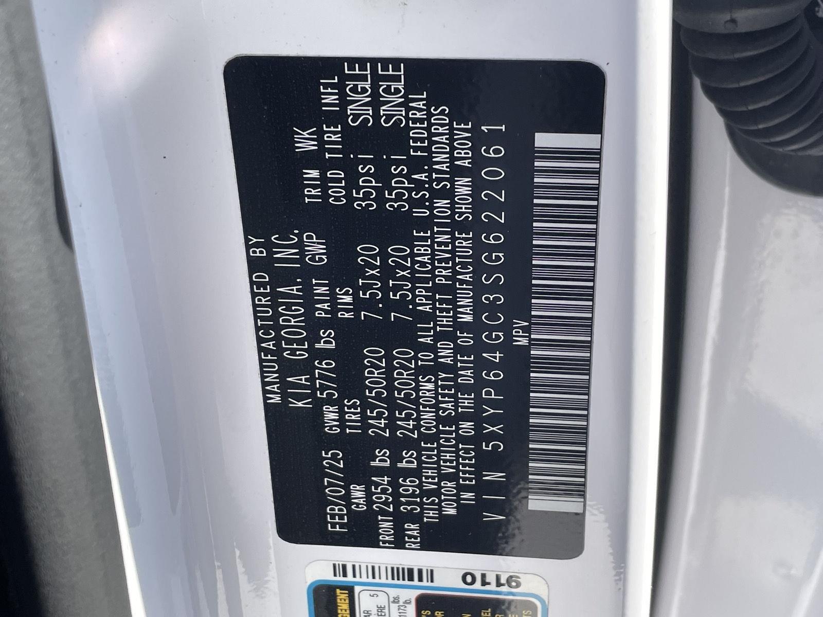 Vehicle photo 11