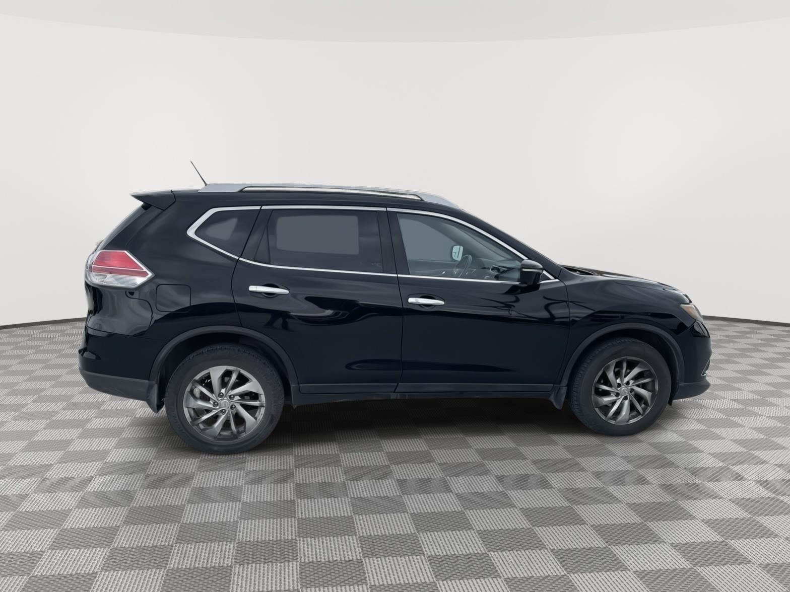 Vehicle photo 7
