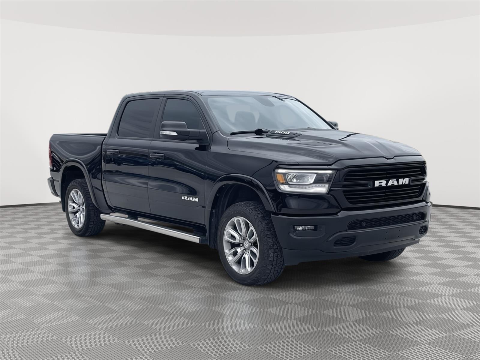 Vehicle photo 8