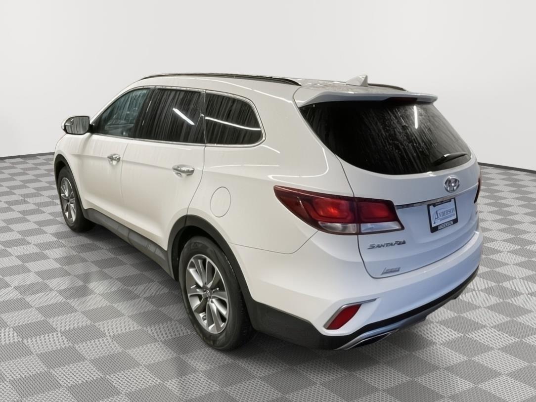 Vehicle photo 4