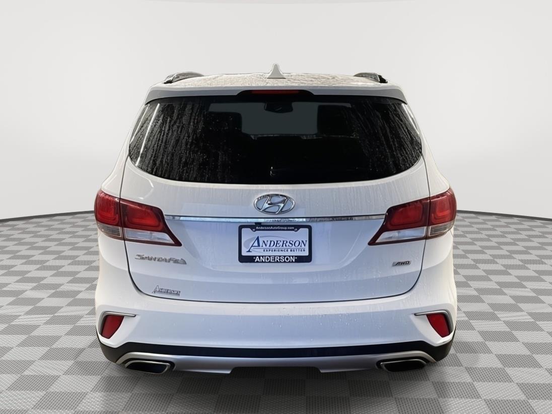 Vehicle photo 5