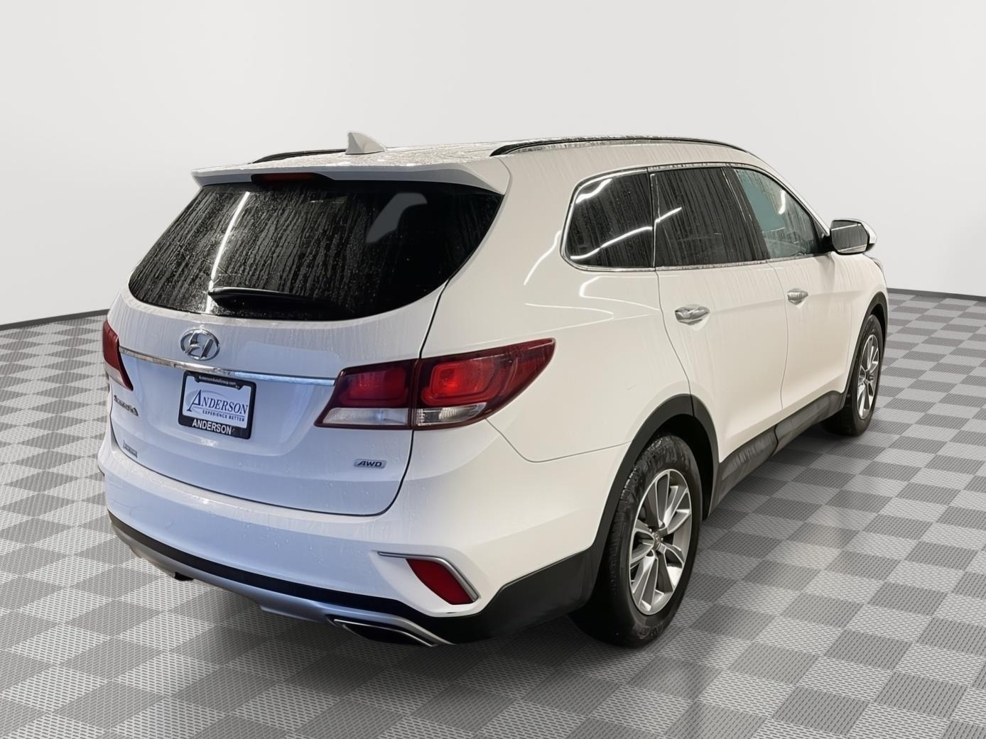 Vehicle photo 6