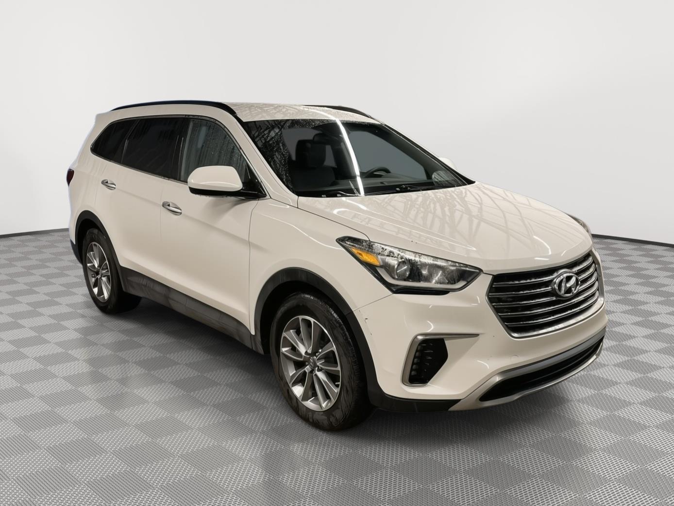 Vehicle photo 8